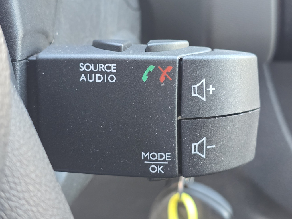 Renault Trafic 1.6 dCi T29 L2H1 Comfort ex. BTW | Airco | Camera | Cruise Control | Houten laadvloer | 2000 kg trekgewicht 52049376-2.jpg | Auto Landegent