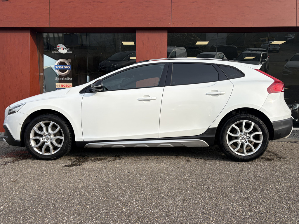 Volvo V40 Cross Country 2.0 T4 Summum AUTOMAAT | LEER | TREKHAAK | STYLING PACK | PANO | MEMORY 52322537-0.jpg | Auto Landegent