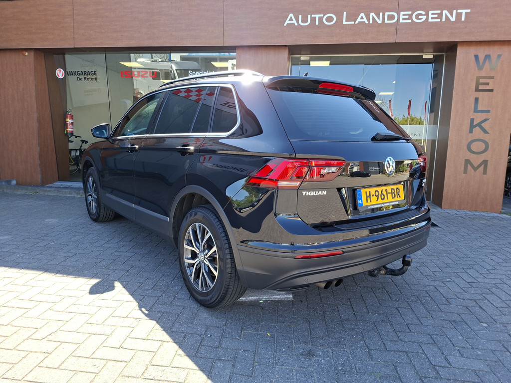 Volkswagen Tiguan 2.0 TSI 4Motion Highline | Automaat | Adaptive Cruise control | Trekhaak | 2500 kg trekgewicht! 52990317-3.jpg | Auto Landegent