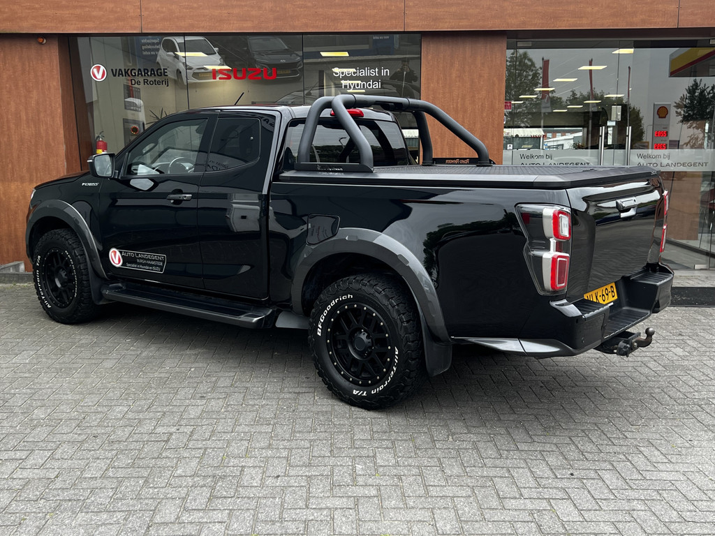 Isuzu D-Max 1.9 Extended Cab V-Cross ex. BTW | Lederen bekleding | Apple Carplay /Android auto | Addaptieve Cruise | Topcover met Roll bar etc. 53292179-2.jpg | Auto Landegent